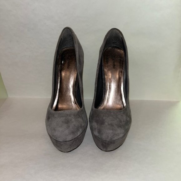 ZigiSoho 5" Grey Suede Platform Heels Size 7 - Picture 1 of 3